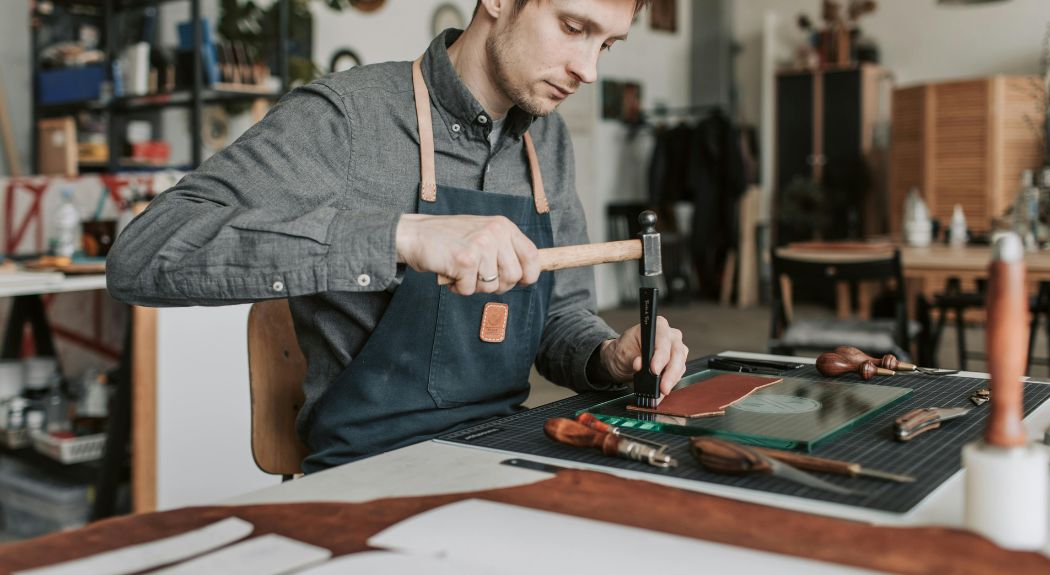 Tips to Make a DIY Art Studio at Home and Make Money with it!